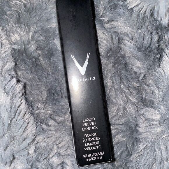 V Kosmetik liquid velvet lipstick - color bubbly - Picture 5 of 6